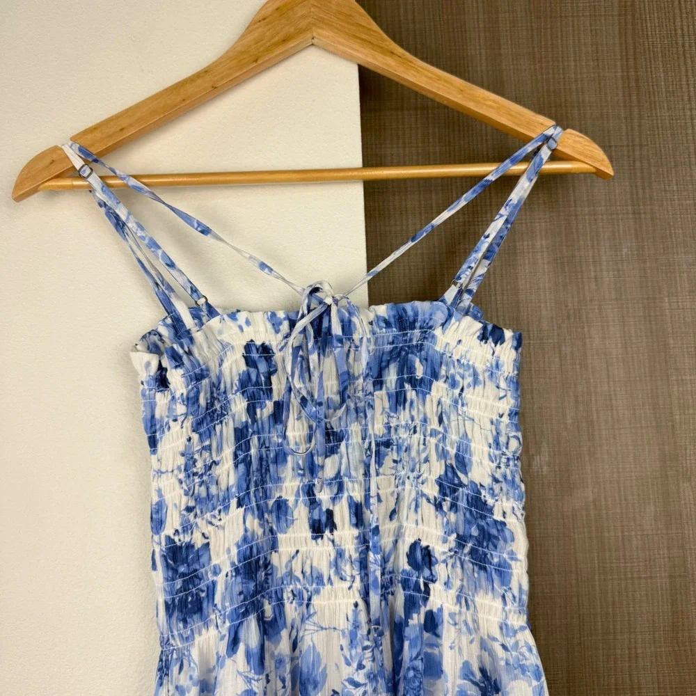Abercrombie & Fitch smocked bodice